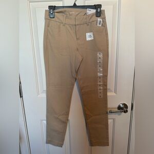 Old Navy Women’s Pixie Ankle Length Tan Pants Size 0